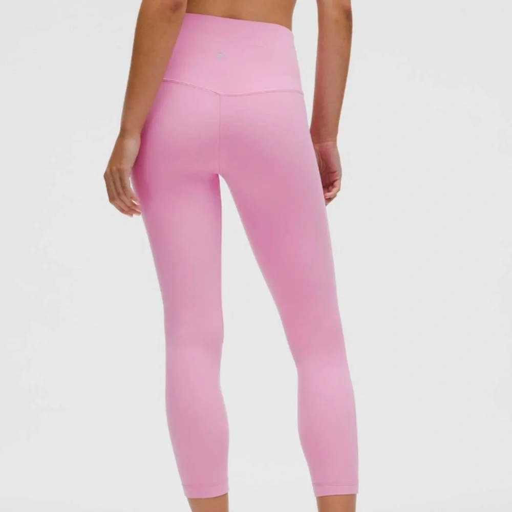 Lululemon Athletica Align HR Pants 25”, Pink Frosting, Size 14 - Picture 2 of 10